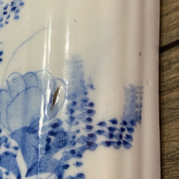 Vintage Blue & White Porcelain Wall Vase Floral Motif - Picture 11 of 17
